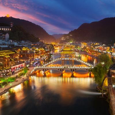 Thưởng ngoạn vẻ đẹp Cổ Trấn Phượng Hoàng